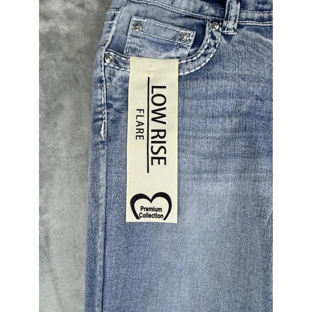 New Women's Jeans SZ 7/28 Low Rise Flare western Skull Embellished Denim Bootcut - Picture 5 of 12